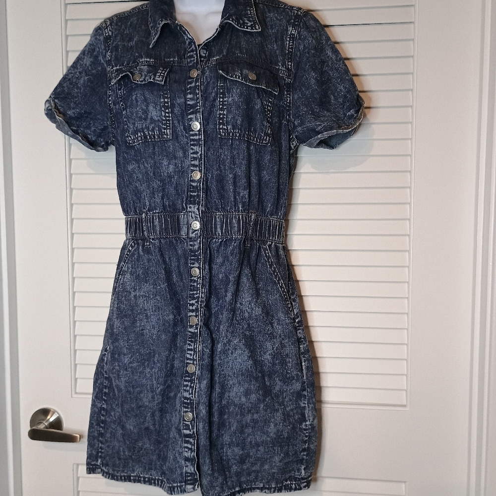 Fun RE generation by celebrity Pink above knee denim dress size M
